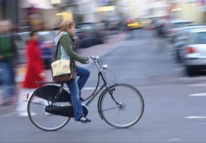 Background image for Bicycle Film Fest Calls For Entries