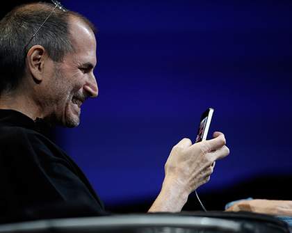 Steve Jobs’ Emails Made into Book