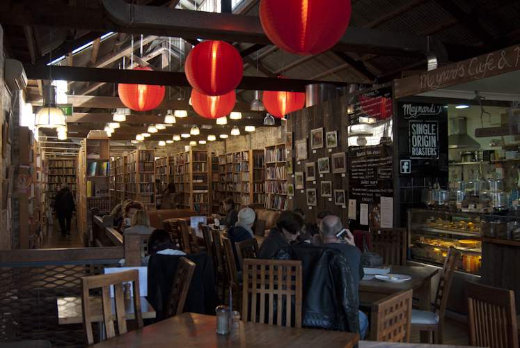 Berkelouw Books Newtown Closing Down (with a Sale)