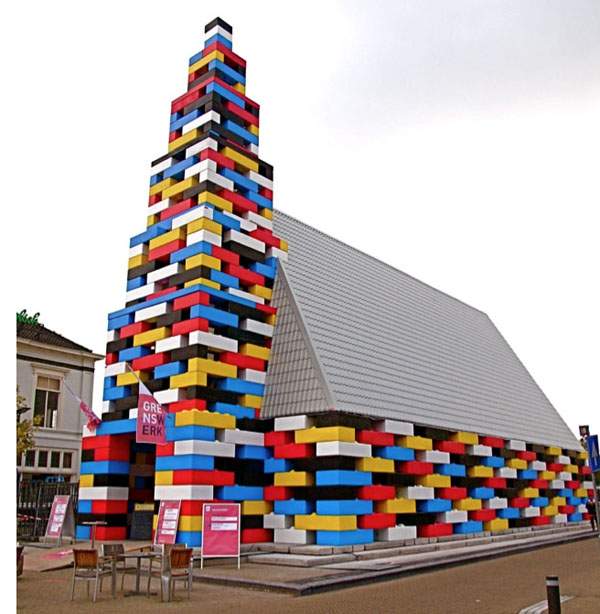 giant-lego-structures-around-the-world-concrete-playground-concrete