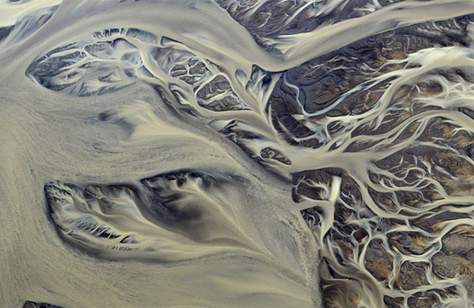 Remarkable Aerial Photographs of Iceland’s Volcanic Systems
