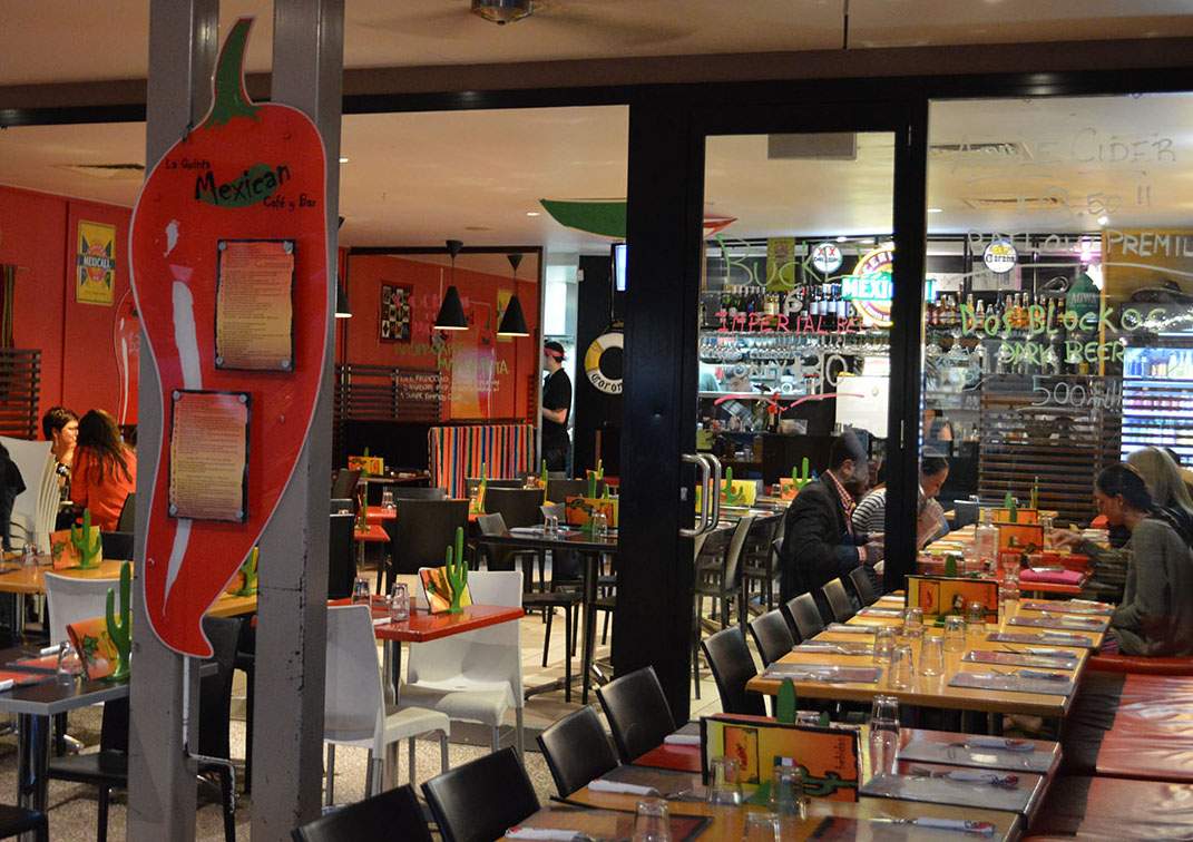 La Quinta Mexican Cafe y Bar
