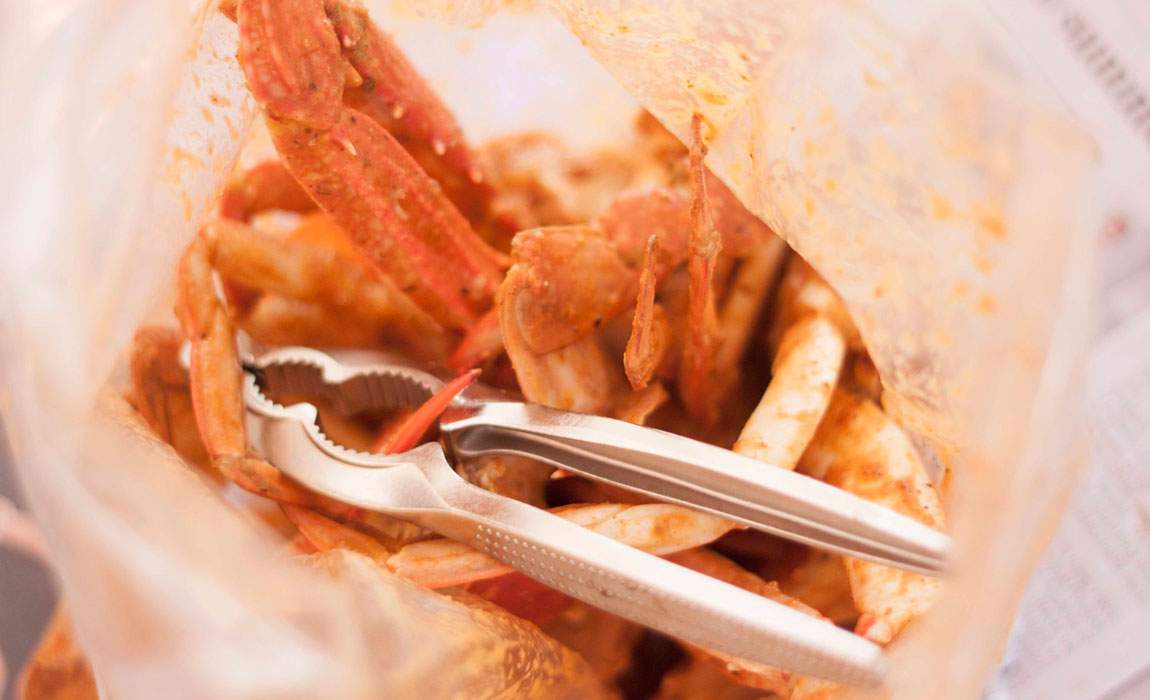 House of Crabs’ Endless Bag Monday May Be Your Perfect All-You-Can-Eat Scenario