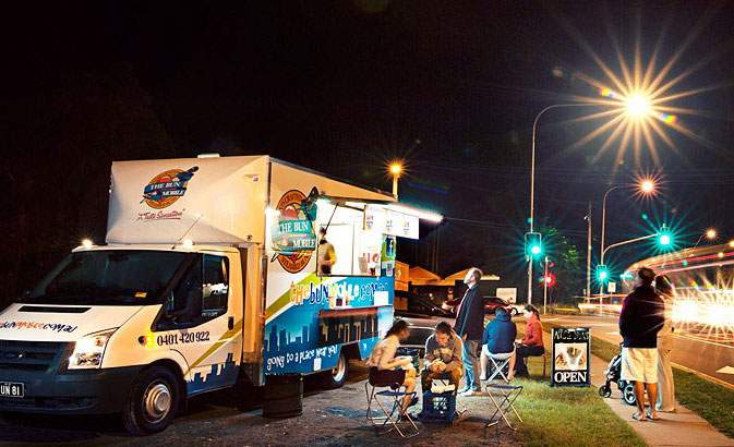Brisbane’s Food Trucks Come Together for PheNomNomNom