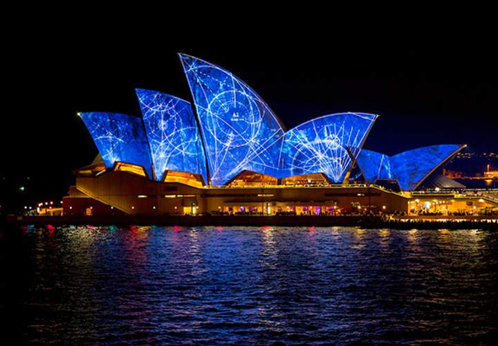 Background image for Man Drowns in Darling Harbour at Opening Night of Vivid Sydney