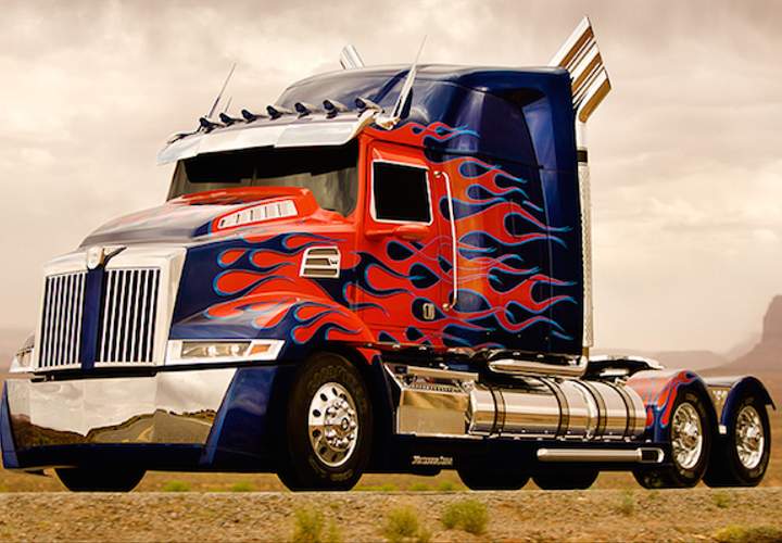 Background image for Uber’s Latest Ride Option is Optimus Prime