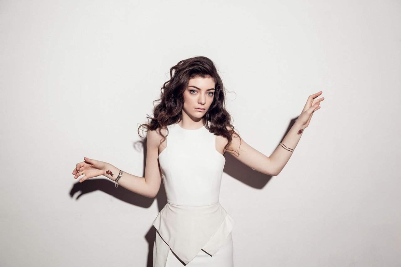 Lorde Picks up Golden Globe Nomination