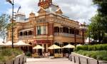 Breakfast Creek Hotel