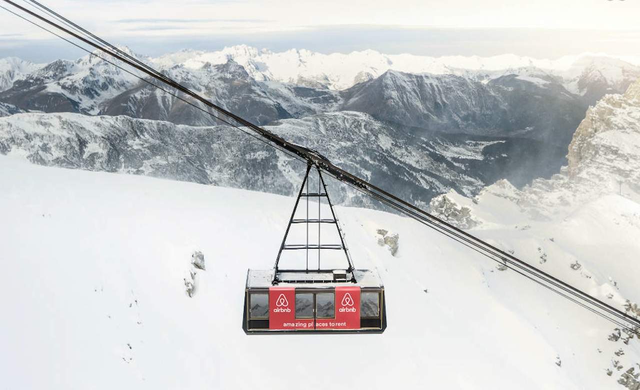Spend a Luxurious, Terrifying Night Dangling at 9000ft