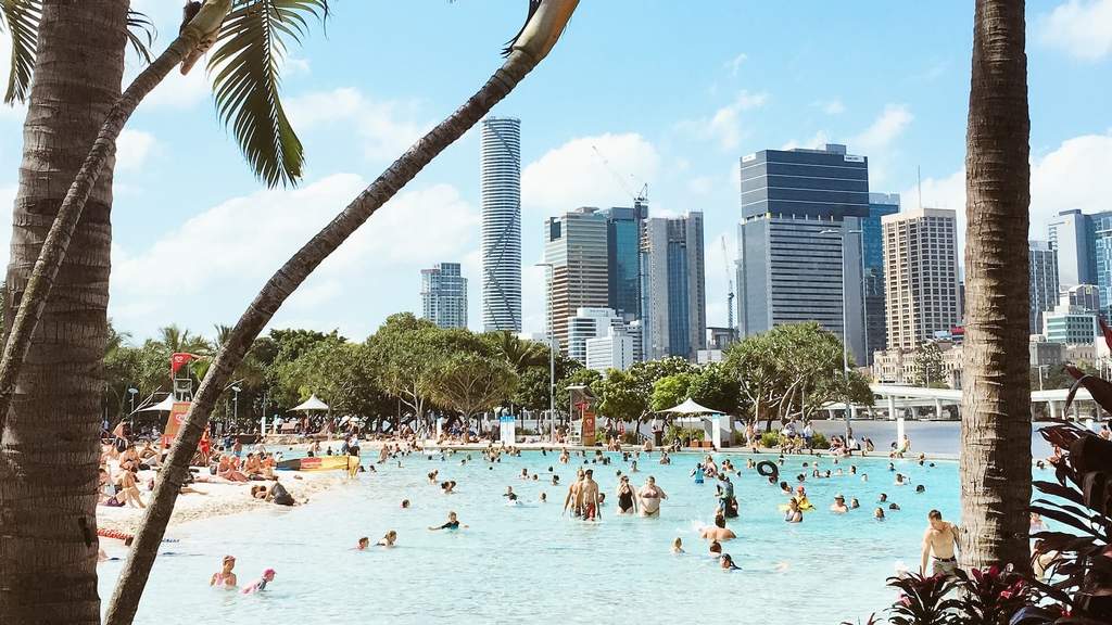 The Eight Best Outdoor Swimming Pools in Brisbane for 2023