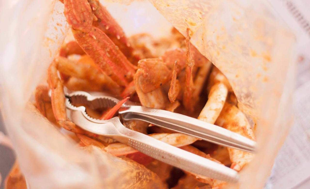 House of Crabs Brings Back All-You-Can-Eat 'Endless Bag' Night