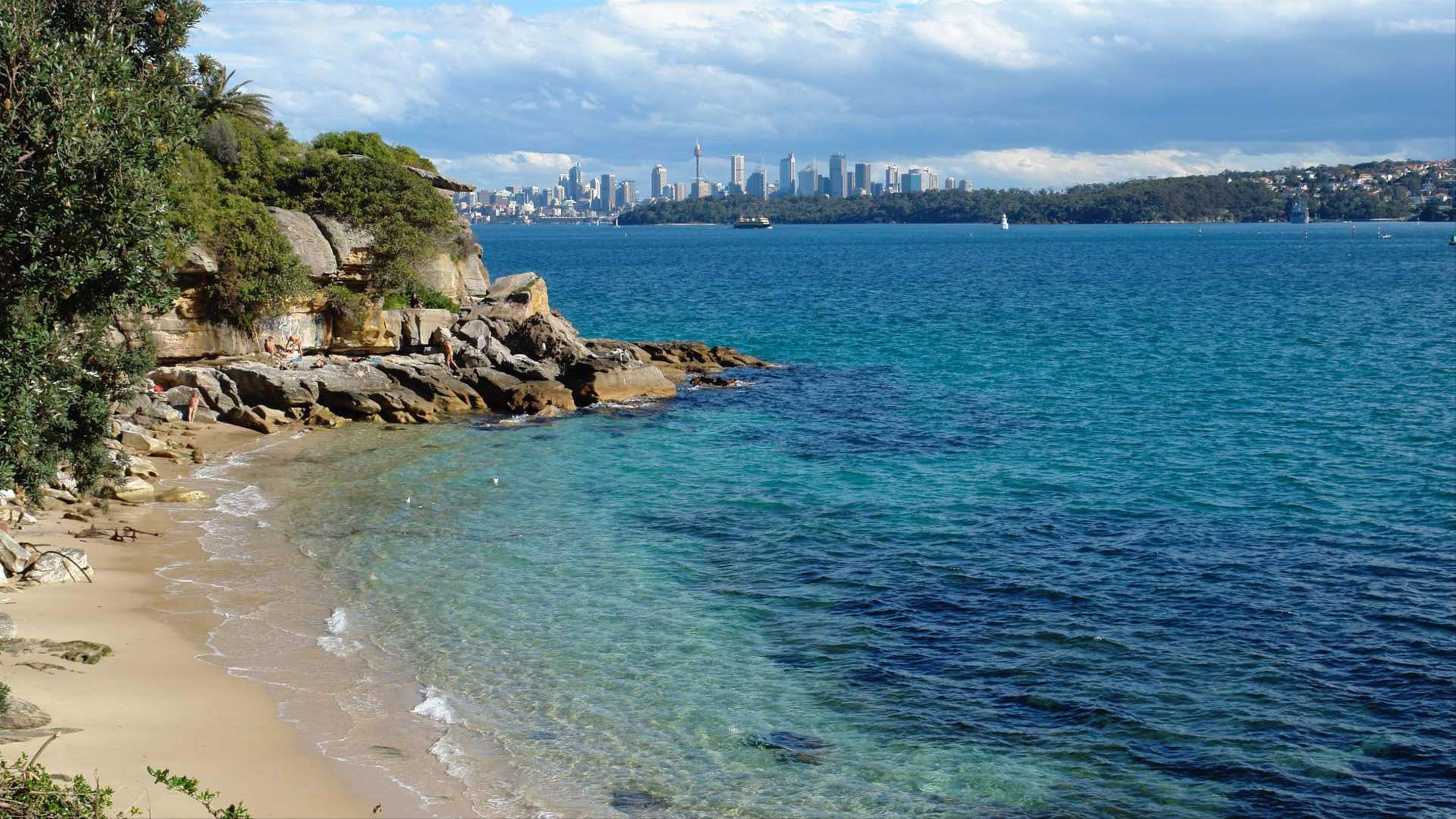 The Best Swimming Holes in and Around Sydney for 2023