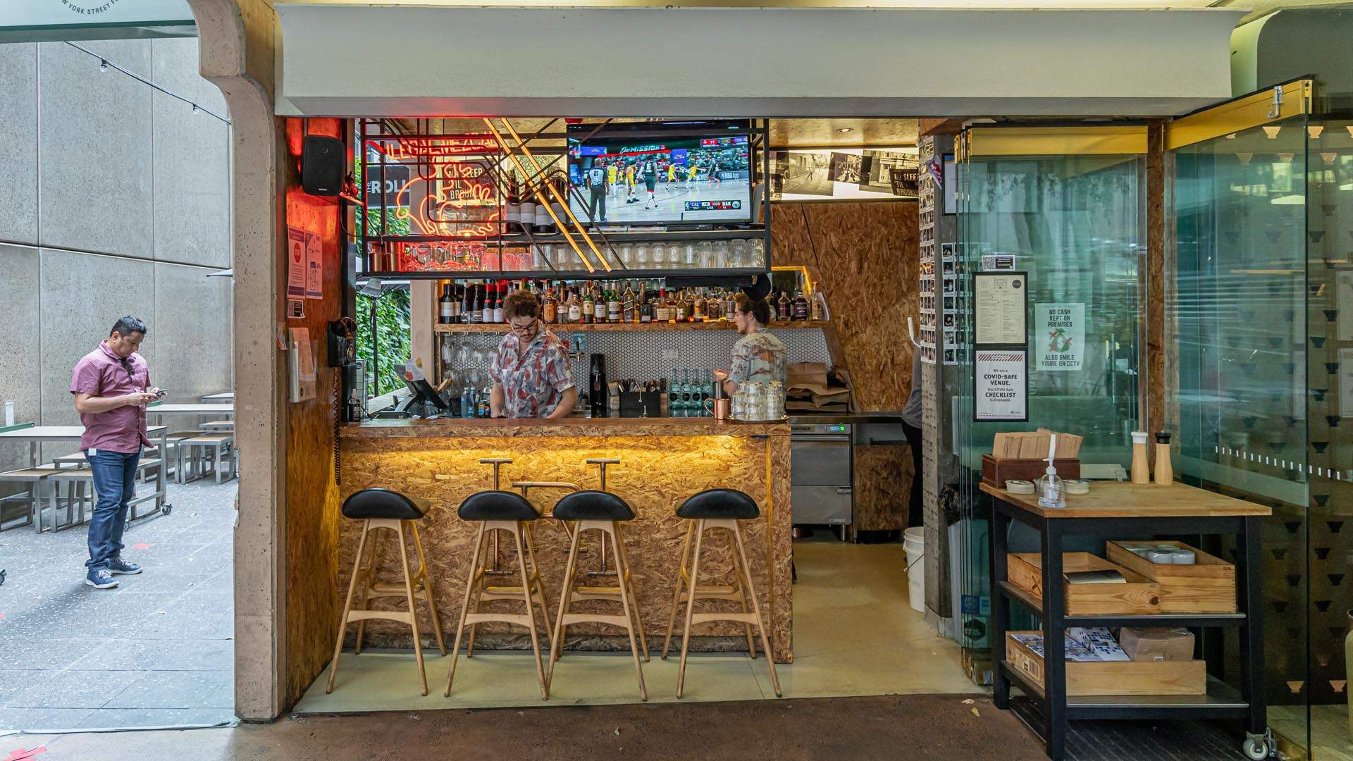 Red Hook, Brisbane Review