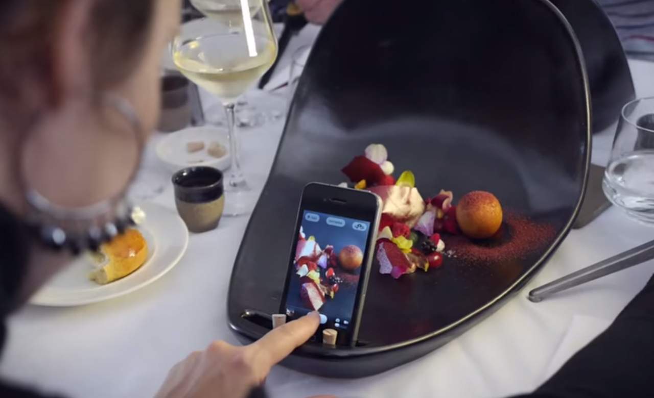 These Plates Exist Purely So You Can Take the Perfect Instagram