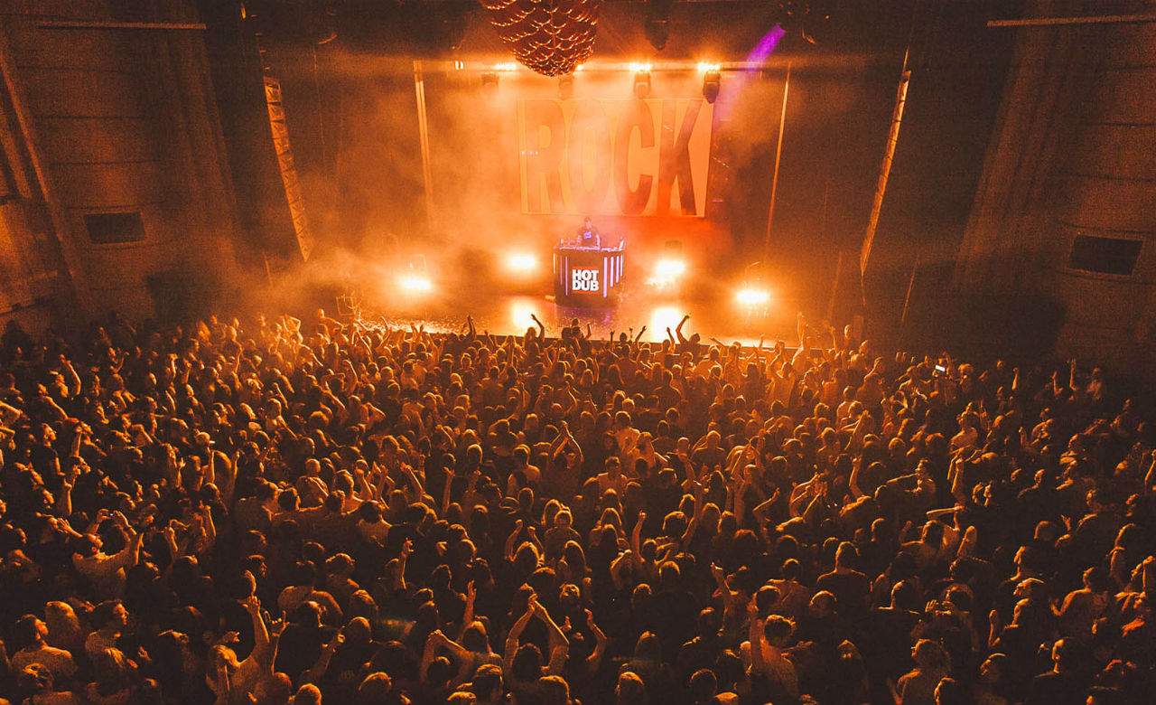 Hot Dub Time Machine, Sydney