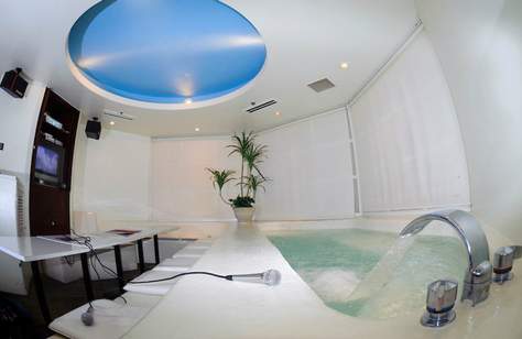 This Japanese Hotel Lets You Sing Karaoke in a Hot Tub