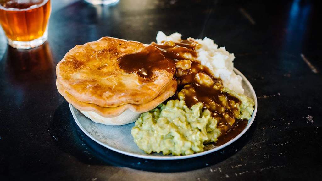 The Pie Tin, Newtown Review