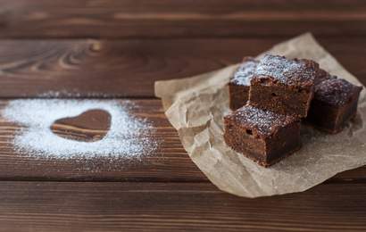 Background image for Someone Has Finally Invented a Tinder-Like App for Food Lovers