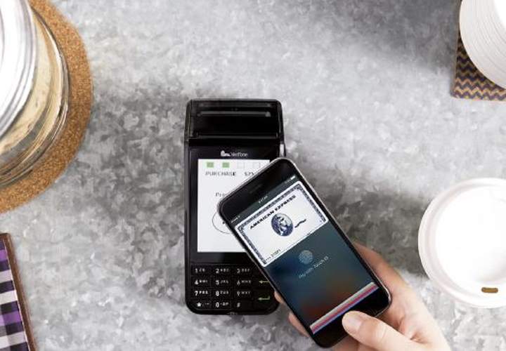 Background image for Apple Just Launched Apple Pay in Australia, But Only for AMEX Cardholders