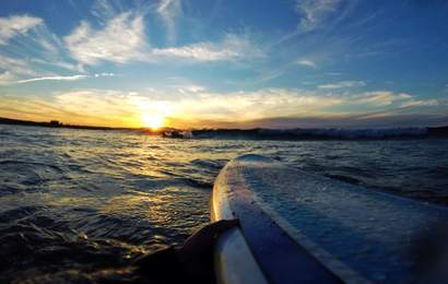 Background image for The Ten Best Beaches for Learning How to Surf Around Sydney