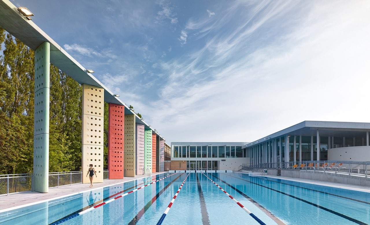 Louviers-Aquatic-Centre-France-swimming-pool
