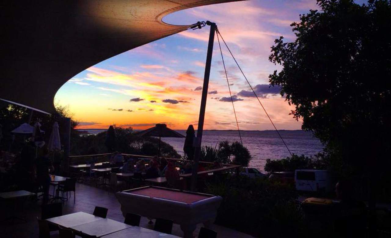 Stradbroke Island Beach Hotel, Point Lookout Review