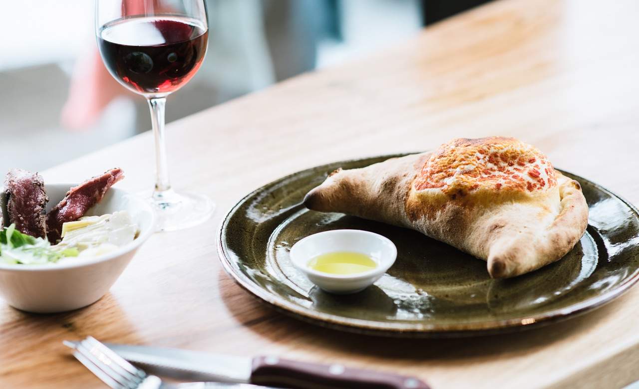 Melbourne Has a New Pizza Joint Dedicated to Beer, Wine and Calzone