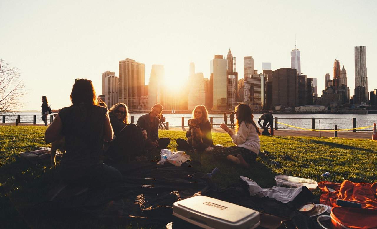 You Can Now Drink on the Streets of Manhattan Without Fearing Arrest