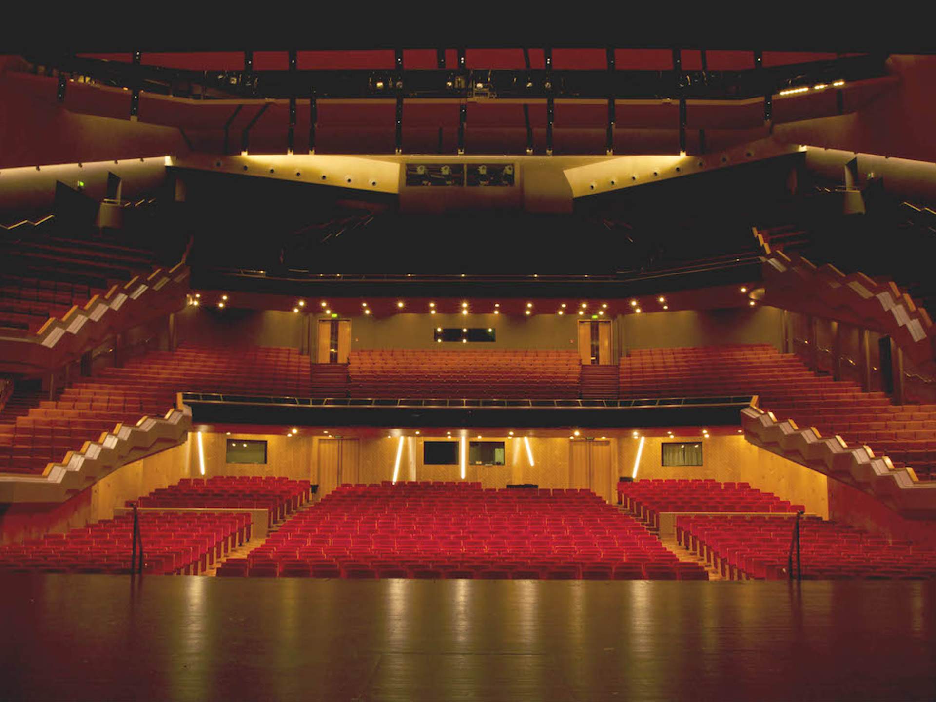 Opera House Met Opera Nightly Streams Week 10 The Met Opera