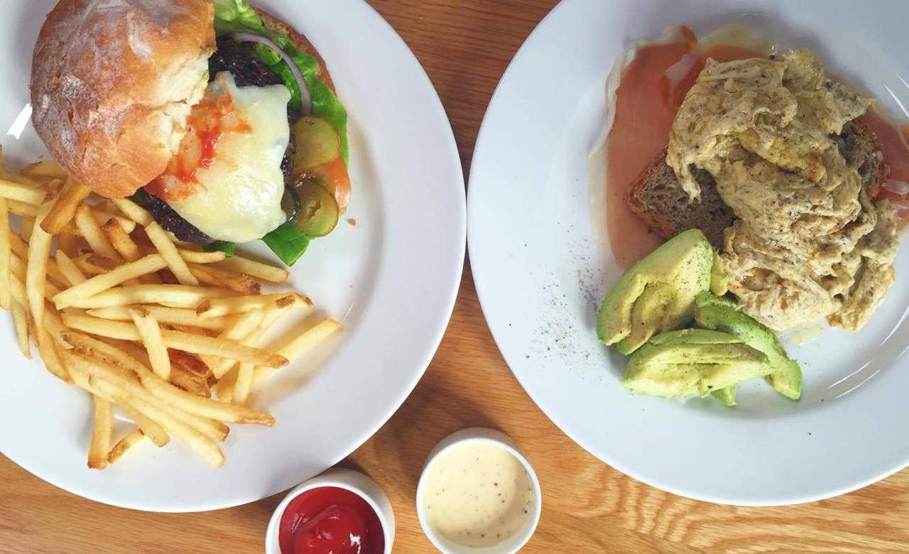 L'affare Melrose, Newmarket Review