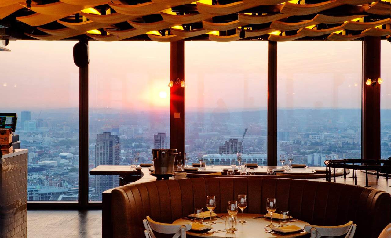 duck-and-waffle-london
