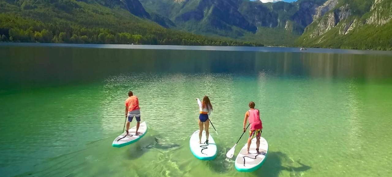This Self-Inflating Standup Paddleboard Makes Getting Out on the Water a Cinch