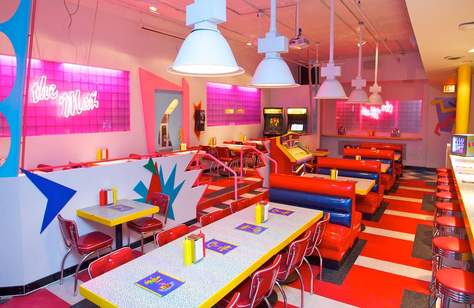 A Saved by the Bell-Themed Pop-Up Diner Has Opened in Chicago