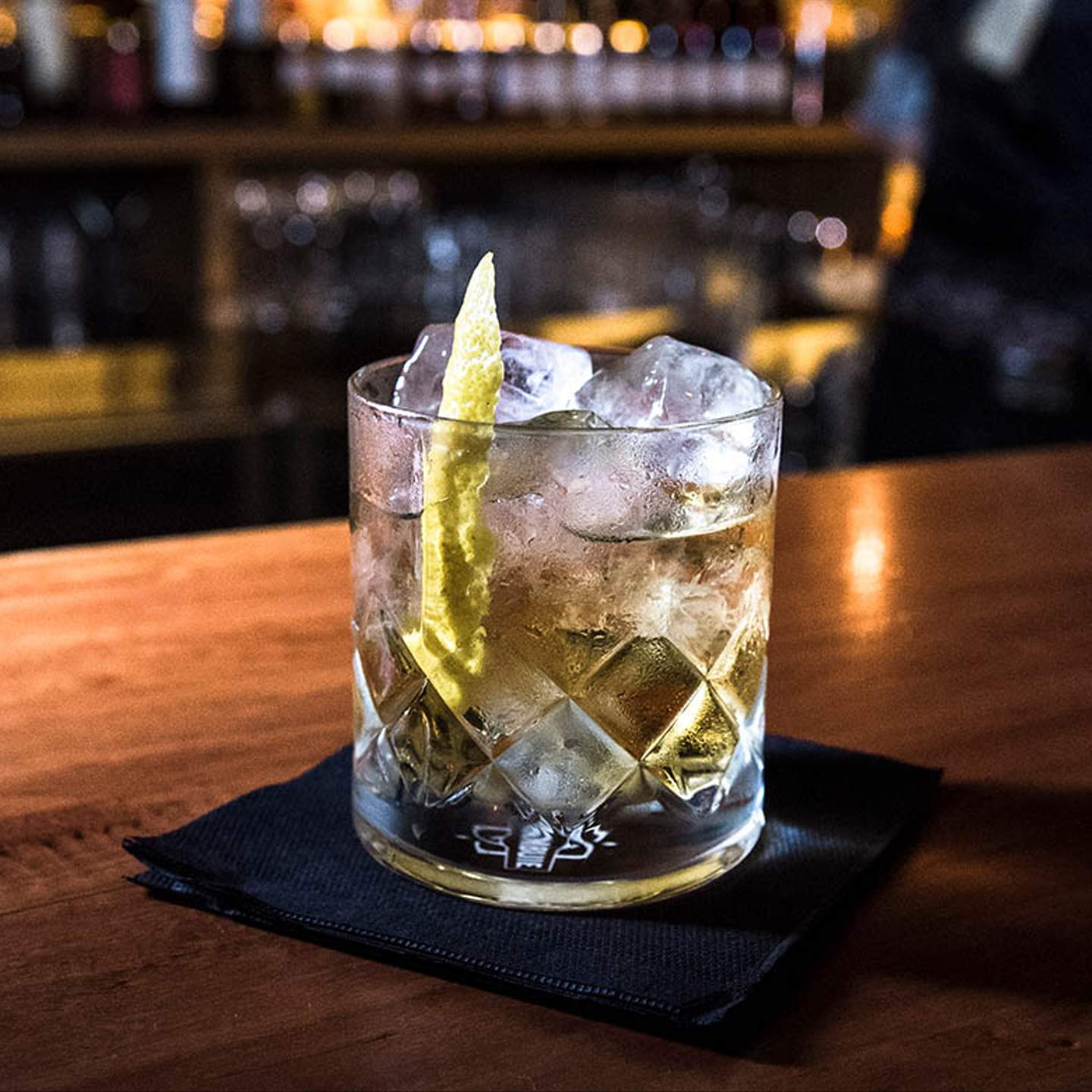 Rusty Nail Cocktail From the world's first in-hotel rickhouse Macallan  Double Cask 12 Years Whisky • Drambuie - Picture of Manhattan, Singapore -  Tripadvisor