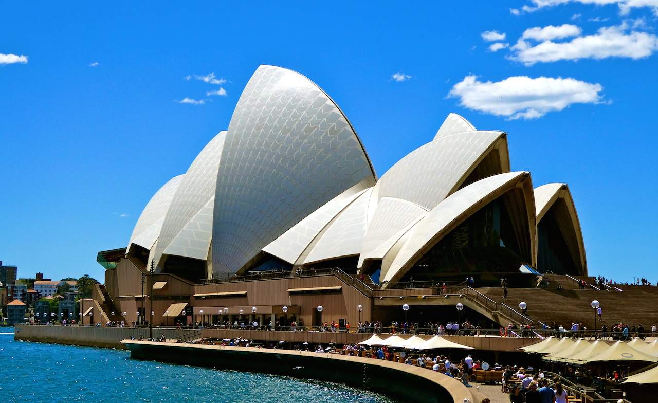 100 Hours in Sydney: A Trifecta of Restaurants, Hassle-Free Golf and Plant-Tastic Skyscrapers