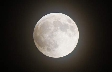 A 'Pink' Supermoon Will Be Visible in Australia Tonight