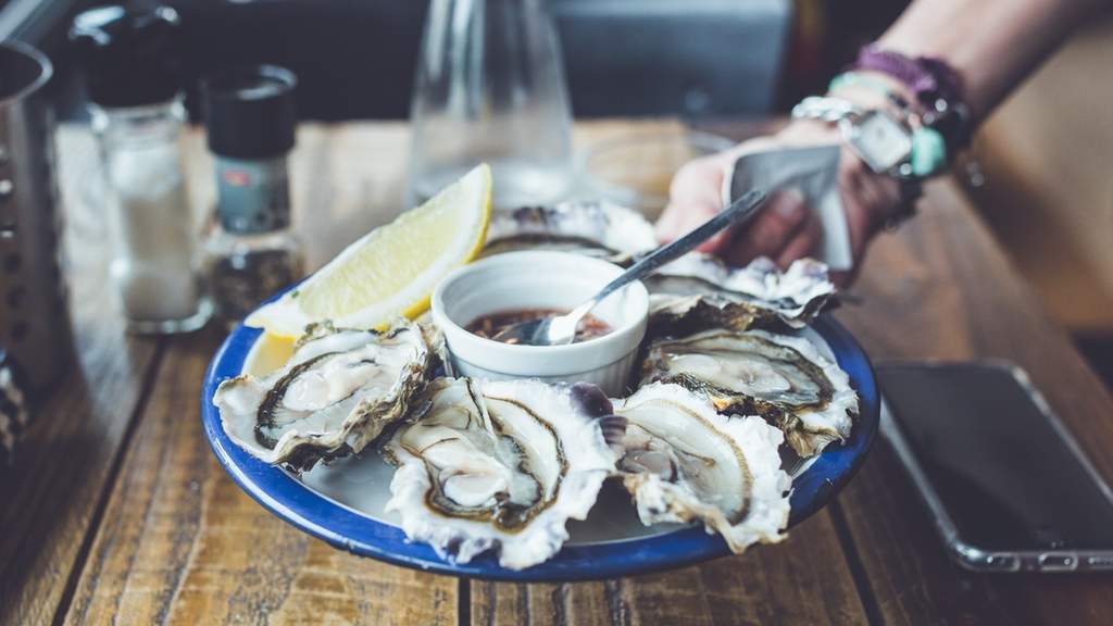 $1 Oyster Happy Hour at Panama Dining Room