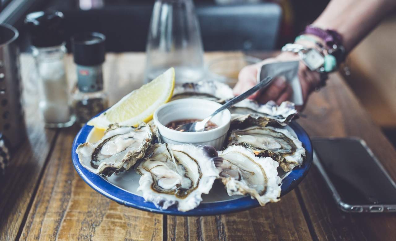 $1 Oyster Happy Hour at Panama Dining Room