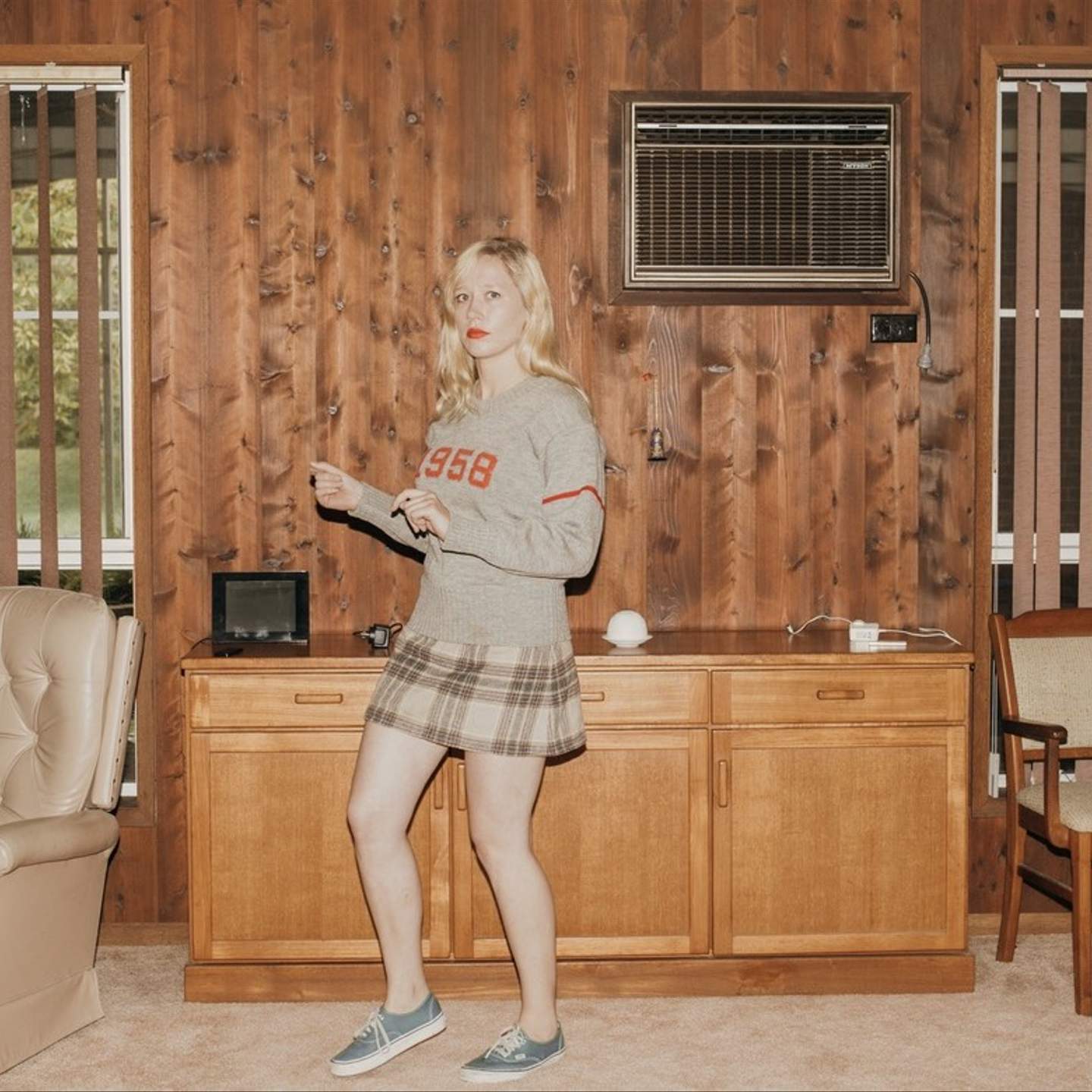 Jack Lin Fuck Xxx - Laneway Folk Artist Julia Jacklin on the Enduring Influence of Britney  Spears, Post-Lockout Laws Sydney and Finding Your People - Concrete  Playground