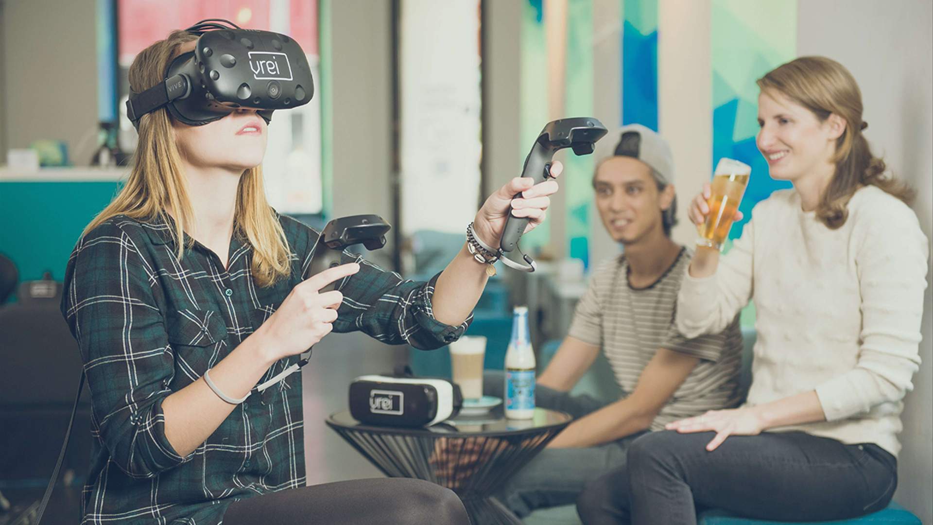 Is Vienna's WorldFirst Virtual Reality Bar the Hangout Spot of the
