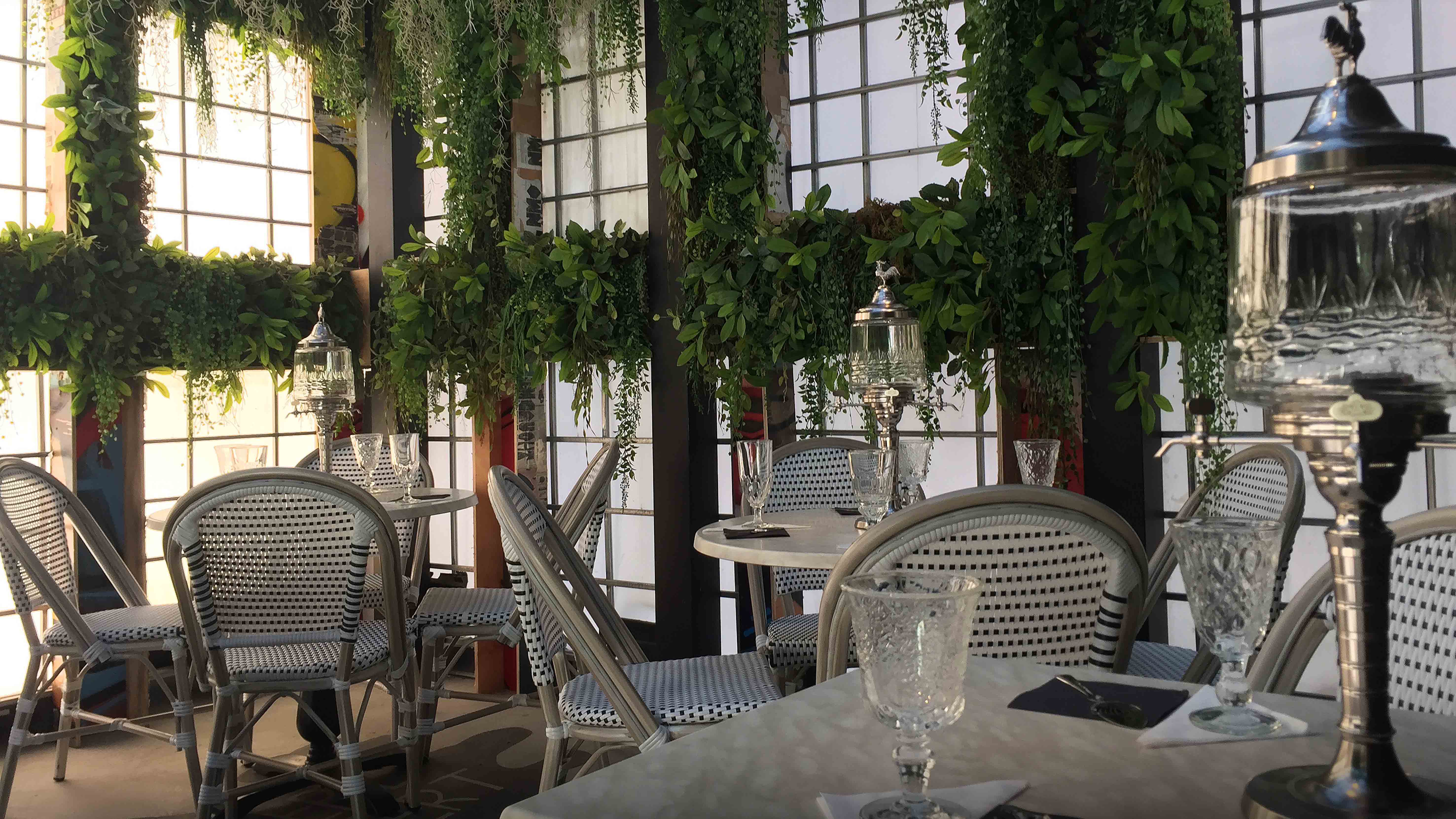 Absinthesalon Is Melbourne's New Parisian-Themed Drinking Den