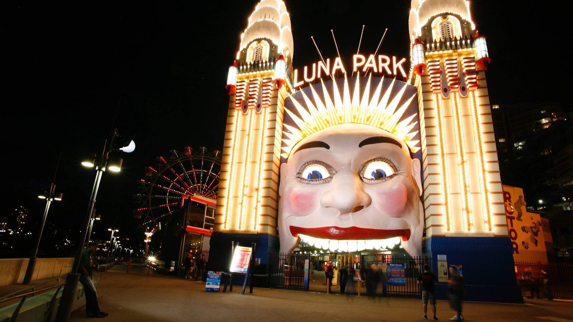 Luna Park Rooftop Cinema