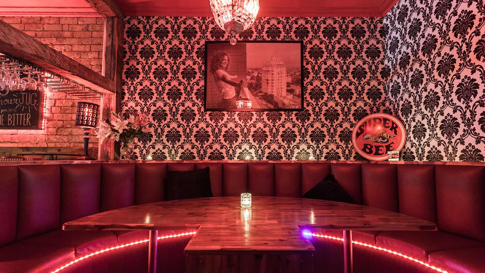 FeeFee's Bar Is Collingwood's New Old-School Rock 'n' Roll Haunt