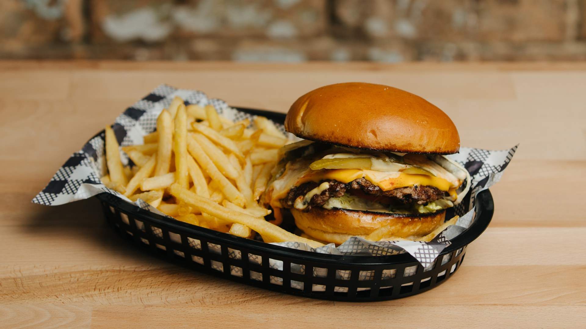 4 Ounces Is Alexandria's New Hip-Hop and Ethical Burger Joint
