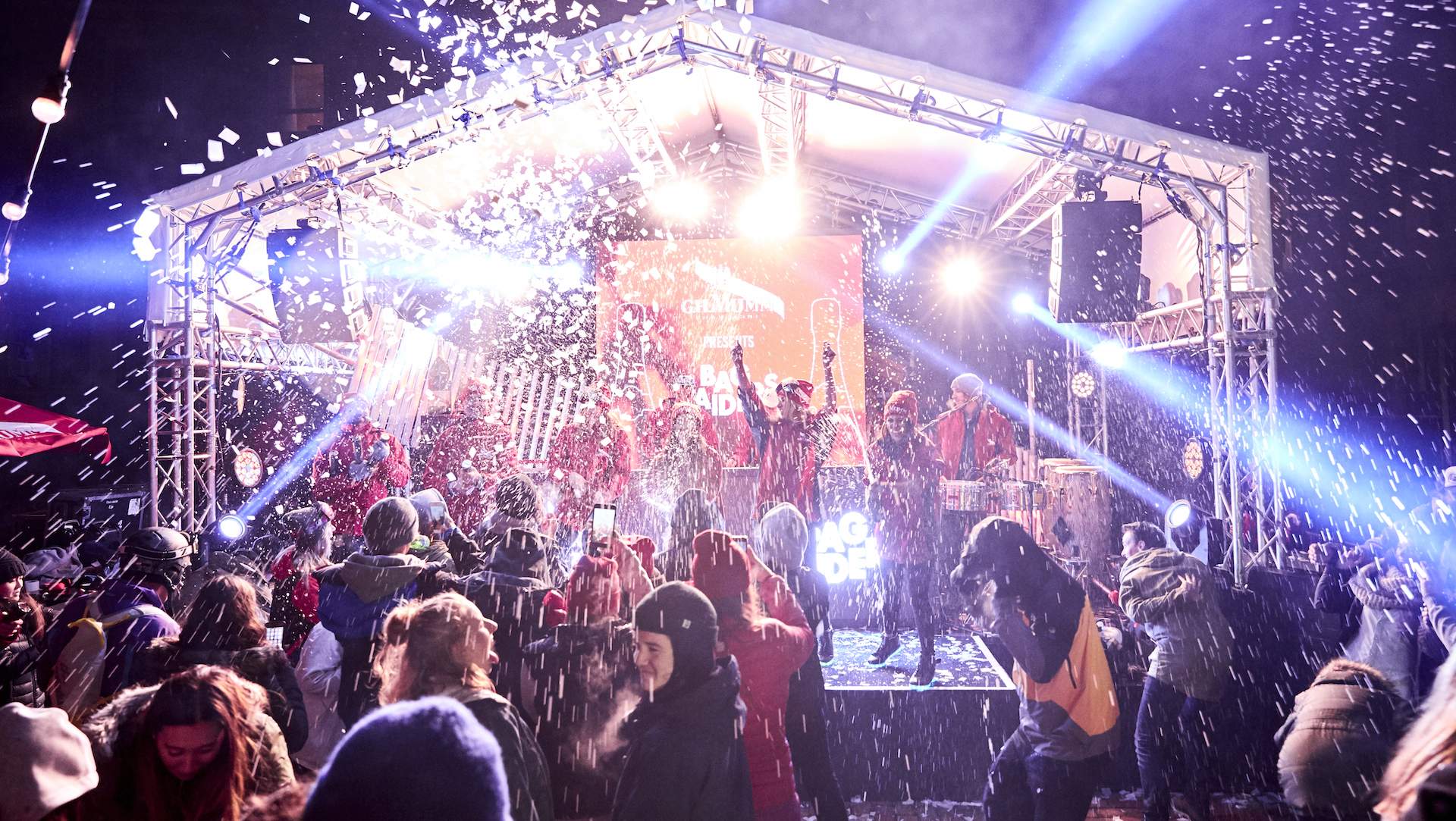 Open Champagne with a Ski at This Free Snow Party