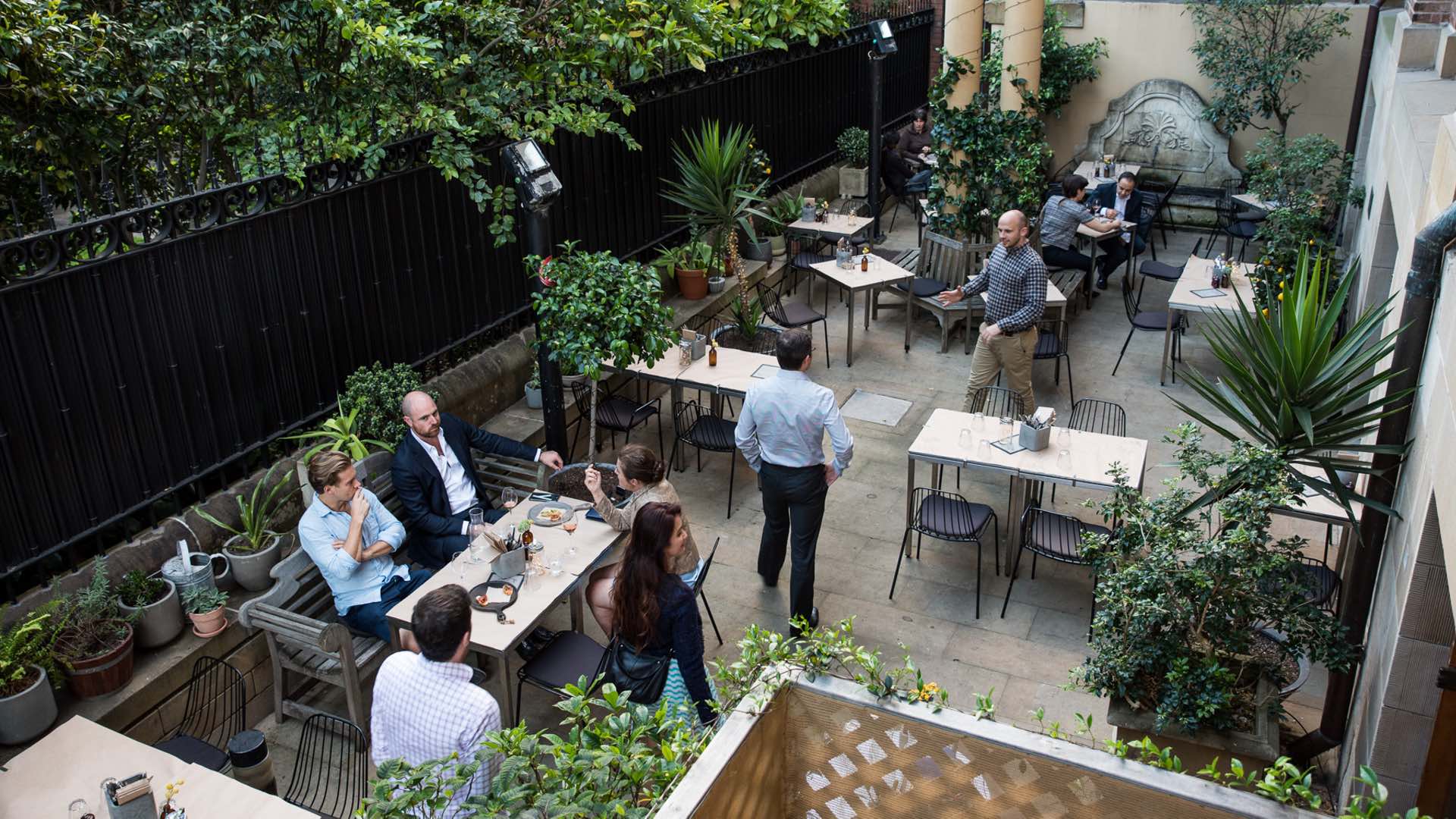 Jardin St James Introduces Extended Hours For After-Work Courtyard Aperitifs