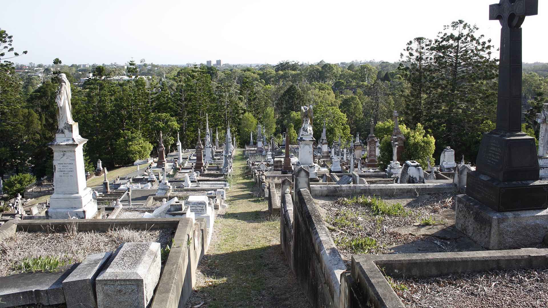 Visit Ghosts at Toowong Cemetery