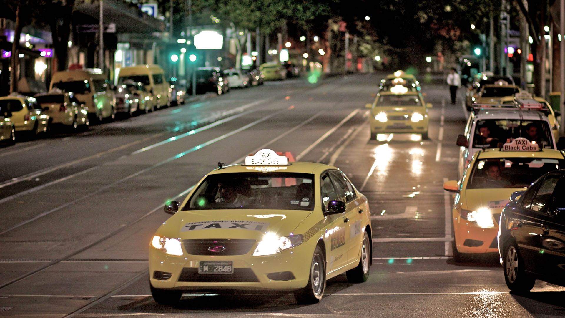Meet Oiii, the New Uber-Like Taxi Service Now Driving Around Melbourne's Streets