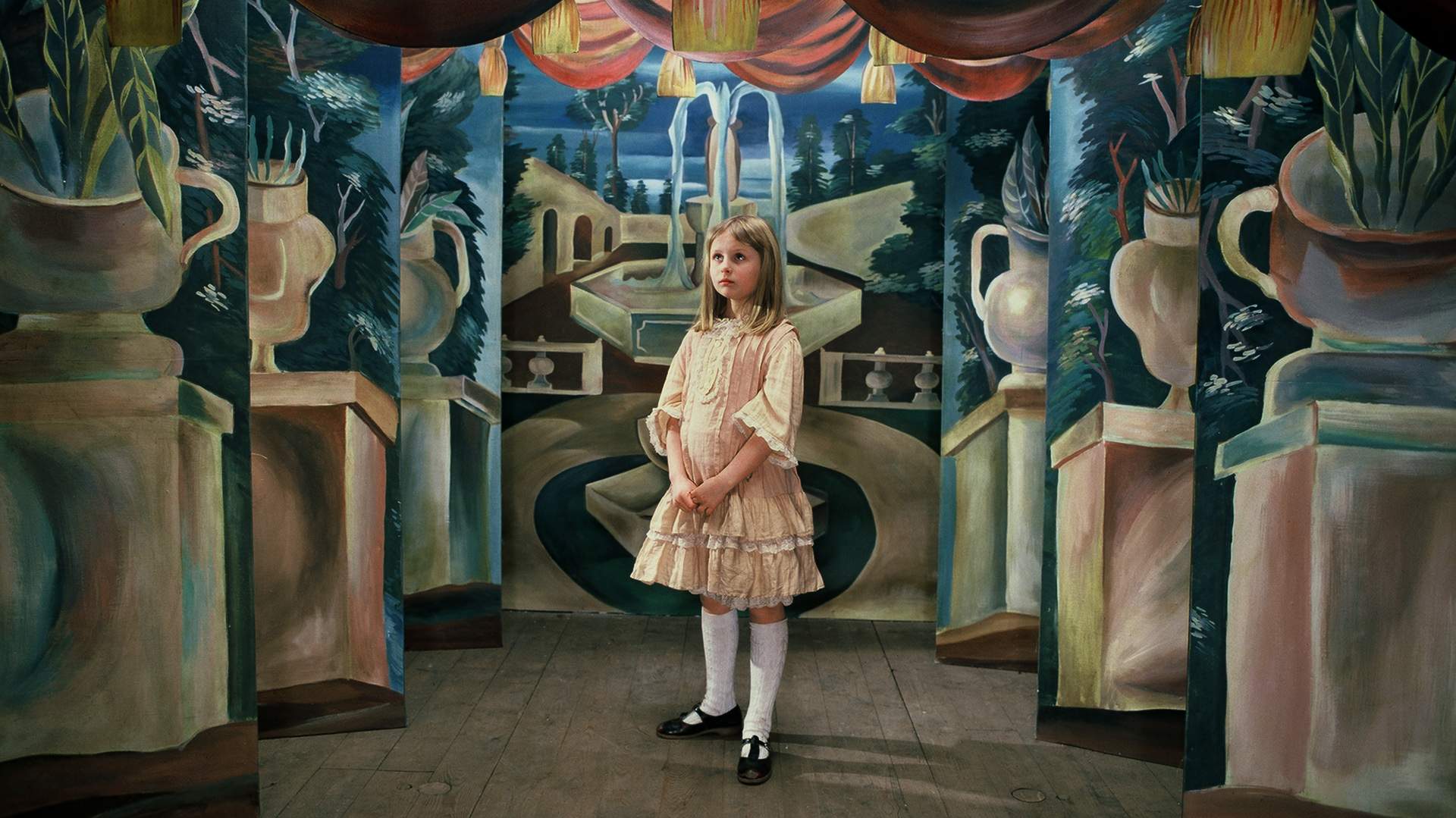 A World-First Interactive Alice in Wonderland Exhibition Is Coming to Australia