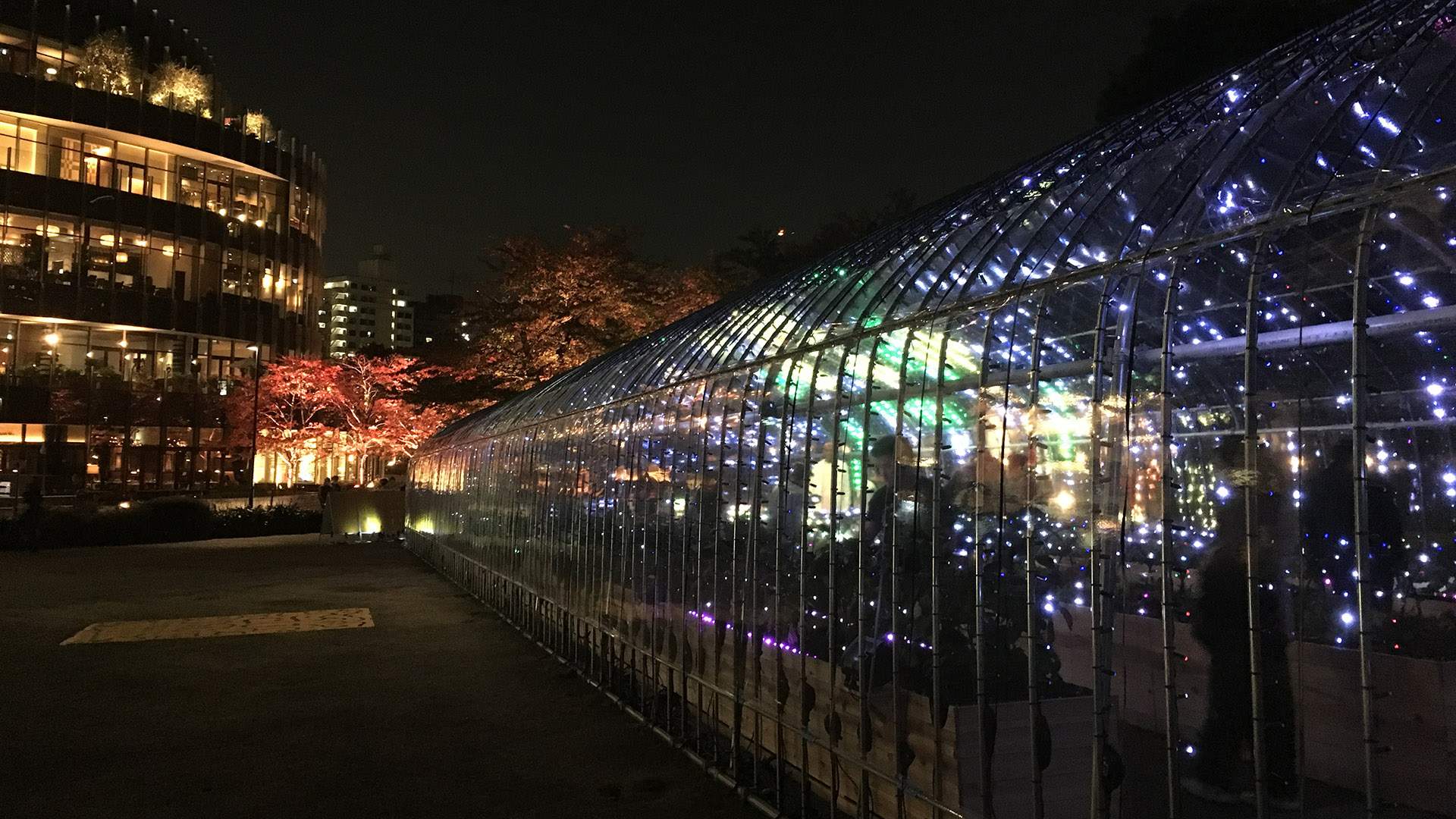 This Luminous Tokyo Greenhouse Lets You Turn Vegetables Into a Symphony of Light and Music